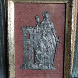 Altes, schönes Heiligenbild, Heilige Barbara aus Zinn auf Seidenhintergrund 18,8 x 12,5cm