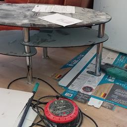 has been in storage for a while no damage to the table
obviously needs a clean