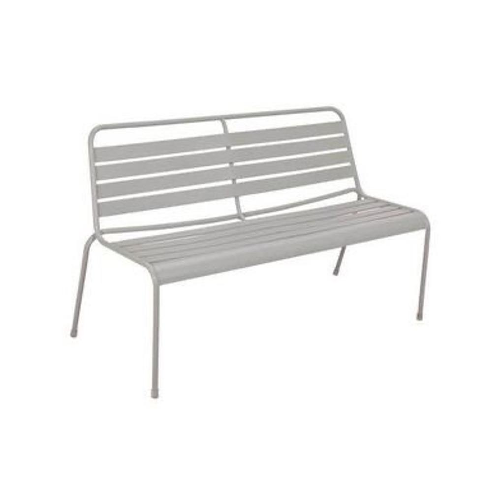 Metal 2 Seater Garden Bench - Grey fully assembled but all new was £89.99 and now £55 and we can deliver local also we have matching table and chairs
A lovely addition to your lawn or that shady spot on the patio, a bench allows you to sit back and enjoy the view. As well as handy seating space for family and friends, its strong steel frame and slatted design will add modern decorative flare to your garden decor
Size H74, W125, D56.5cm.