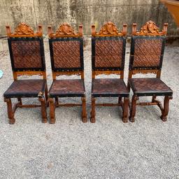 Vintage Stühle
spanische Renaissance

Restaurierung notwendig ! 

Selbstabholung

Privatverkauf: kein Umtausch bzw. Rücknahme möglich