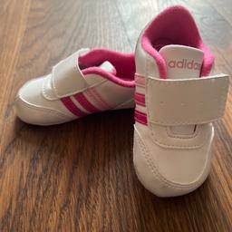 Original Adidas,
Ungetragen,
Größe 18