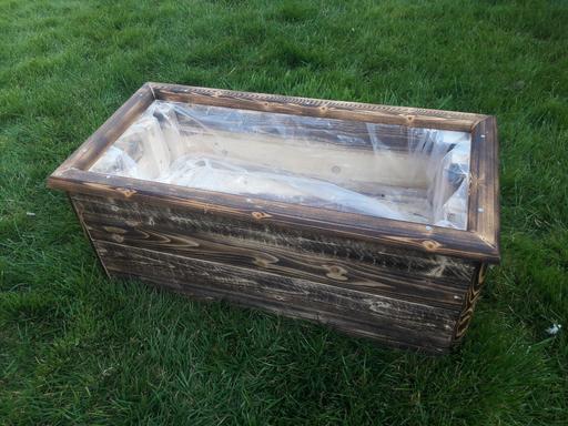 Buy & Sell Kent Medway - Kent - Photos for Wooden planter