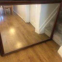 Large wall mirror
Mahogany colour wooden frame with gold colour inside
It has some chips/marks on front but can be painted
Length approx 128cm width approx 102 cm
Item needs to be collected
Cash on delivery and only those with positive feedback please enquire!!
