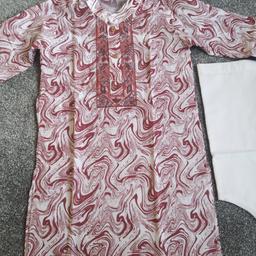 Hi there I am selling boys Beautiful salwar kameez new size 22 .

Kameez length is 64cm
Arm pit is arm pit is 36cm
Salwar length is 68cm

Collection from Bradford or willing to post for extra £4.

No time wasters please