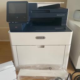 The printer is working perfectly there is no issues.
It is coming with with the ink you see on the picture above and the other parts.