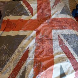 Union jack reversible single duvet cover
Good condition from smoke and pet free home collection oakworth or keighley centre