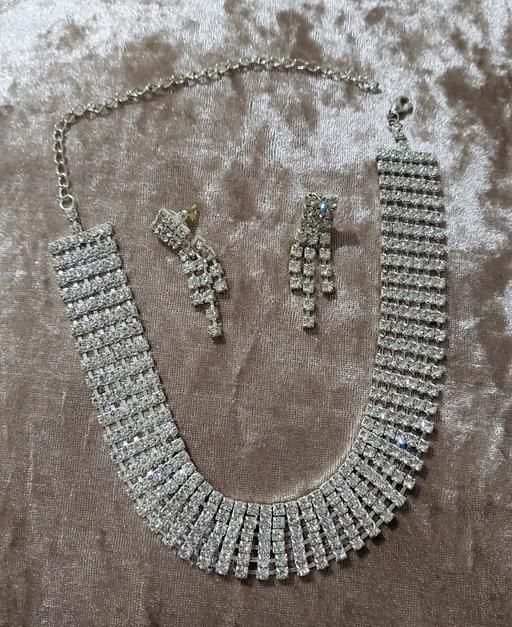 Buy & Sell West Midlands Birmingham - Photos for Silver necklace set