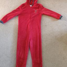- Offical LFC Merchandise
- Excellent condition (Used)
- Suitable for 11-12 year old
- Warm and comfortable
- Smoke and pet free home