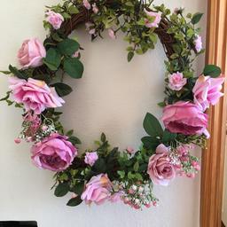 Decorative Wreath 
Collection Wrenthorpe 
Money for cancer research 
£20