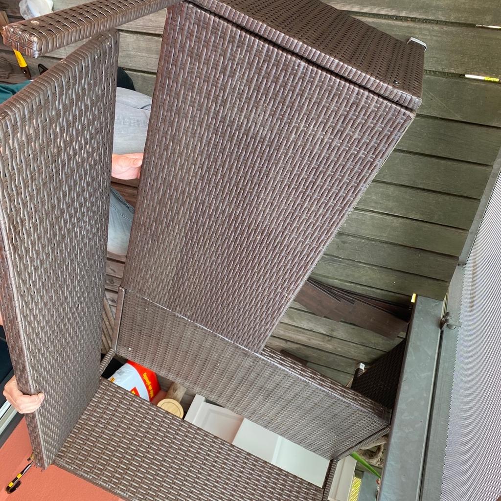 Rattan Möbel für Balkon in 6900 Stadt Bregenz für gratis zum Verkauf