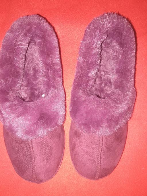 Buy & Sell South West London Kingston upon Thames - Photos for Slippers