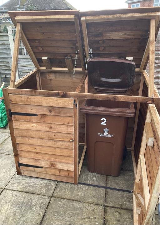 Buy & Sell Gloucestershire Cheltenham - Photos for Double wheelie bin store