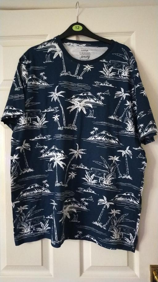 Buy & Sell West Midlands Sandwell - Photos for Man's T shirt.
