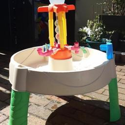 water and sand table in good condition 

From a pet free and smoke free, home can deliver locally for free in SE16.

Please cheek out my other items, closing down my childminding business so have lots of toys for sale.