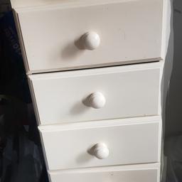 4 Cream Wooden Drawers
Free to collector