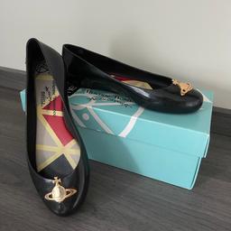 Ladies Vivienne Westwood Anglomania / Melissa pumps
Worn twice 
Immaculate condition 
Purchased from Next

Size 6 

Collection from Skellow daytime or Lakeside evening