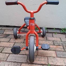 Children's tricycle, durable 

In perfect condition. From a pet free and smoke free, home can deliver locally for free in SE16.

Please cheek out my other items, closing down my childminding business so have lots of toys for sale.