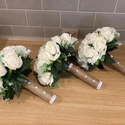 3 beautiful large artificial bouquets
I purchased 5 of these but only used 2.
These 3 have no packaging and are unused.
From a smoke free home
Cash on collection only please from Willenhall