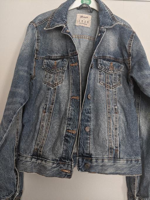 Buy & Sell Leicestershire Charnwood - Photos for DENIM JACKET SIZE 4