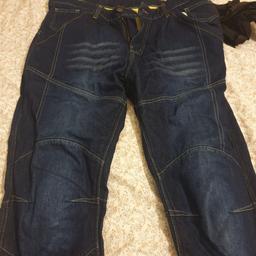 jeans hip and knee protector size 48 only worn a couple of times