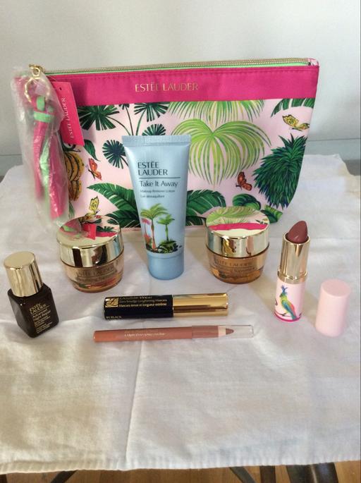 Buy & Sell Hertfordshire East Hertfordshire - Photos for Estée Lauder Make up Collection worth £120