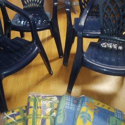 4 Stück Garten / Balkon. Stühle mit Auflagen Zustand wie neu Farbe Blau Selbstabholung keine Rücknahme