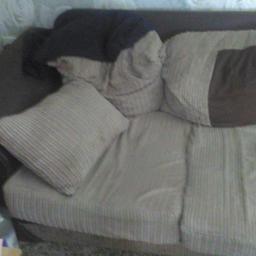 nice corner sofa. really good condition. no rips or stains. nice and clean. all covers come off to wash.