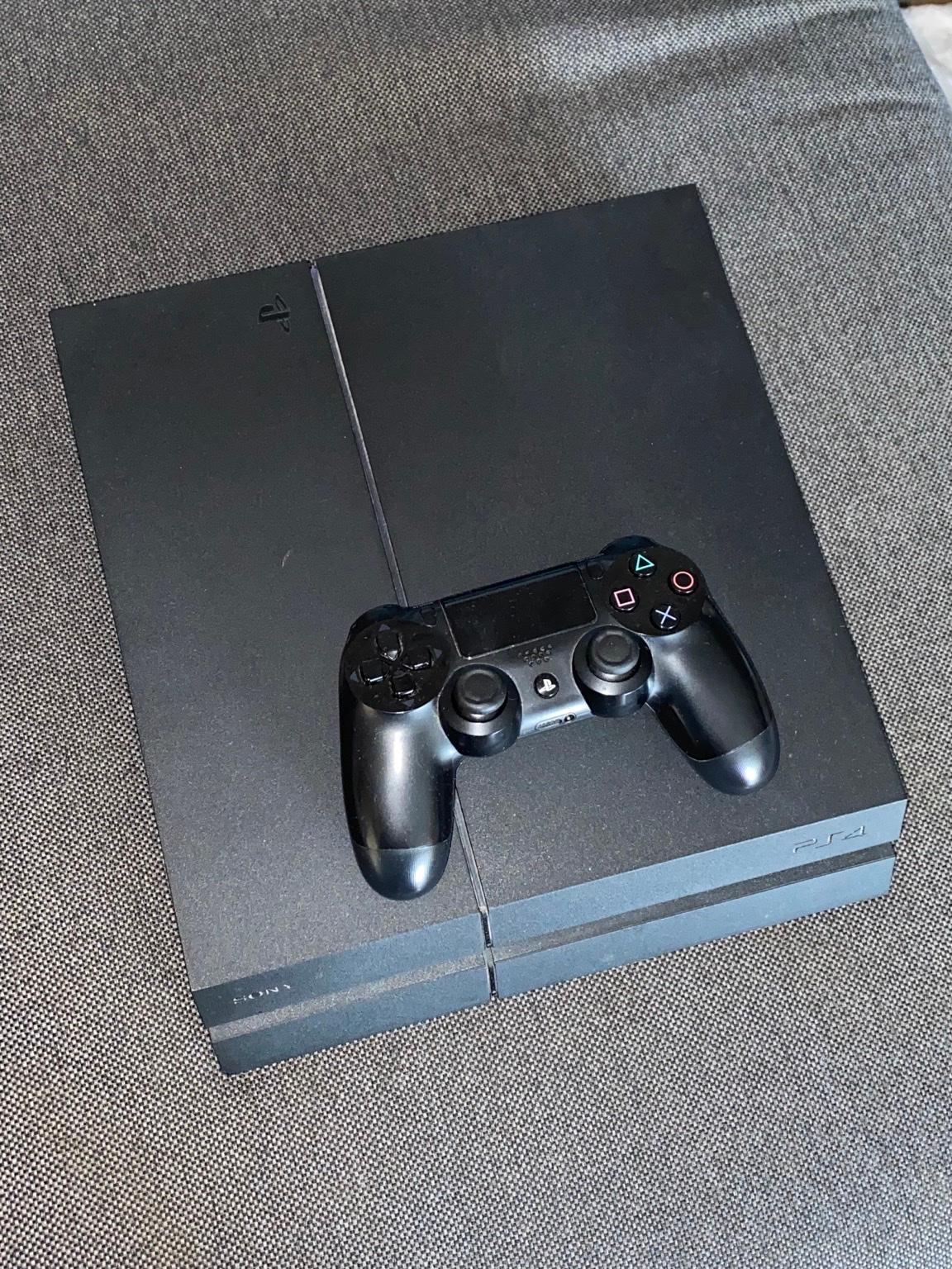 Gebrauchte Playstation 4 + Controller In 53721 Siegburg Für 120,00 