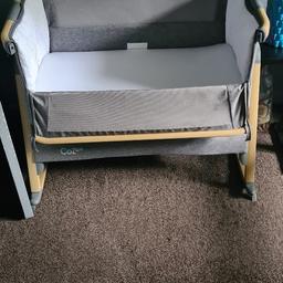 80 pound ono

come down at the side
has 5 different levels
rocks or can have ut on a stand
brand new baby wont sleep in it