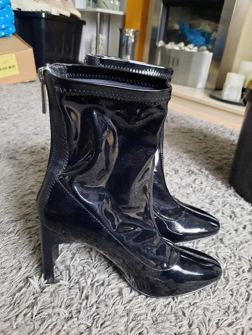 Buy & Sell West Midlands Sandwell - Photos for ladies new patent fitted high heel boots 5.5
