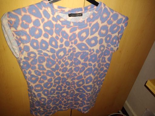 Buy & Sell Lancashire Preston - Photos for top size 6