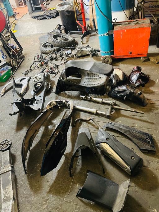 Vehicles North West London Harlesden - North West London - Photos for Honda SH 300c