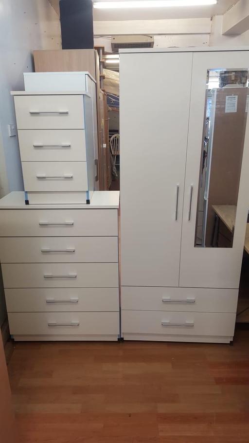 Buy & Sell West Midlands Coventry - Photos for Classic bedroom furniture set -White