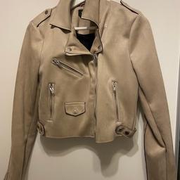 Lederjacke kurz in Grösse 38. Jacke wurde einmal getragen;