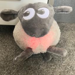 Ewan the sheep mimics the comfort of the womb with a selection of ‘pink and white noise’ soothing sounds, including actual recordings of womb and heartbeat, combined with a warm pink calming glow.
Hardly used
Perfect condition
Pet / smoke free home
Collection from Wednesfield