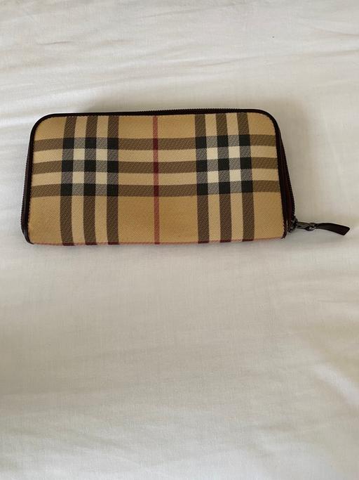 Buy & Sell North West London Harrow - Photos for Burberry Wallet