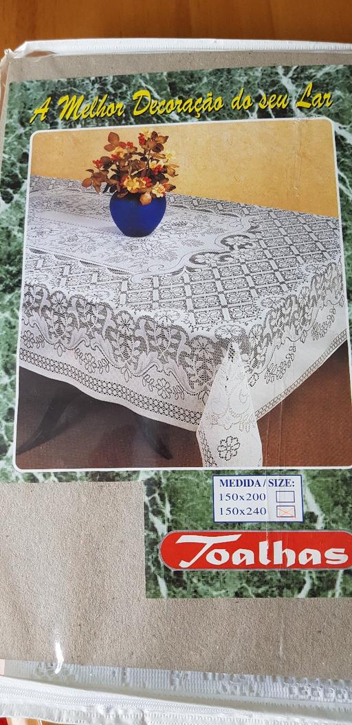 Buy & Sell West London Hillingdon - Photos for Handmade Ornate Lace Tablecloth