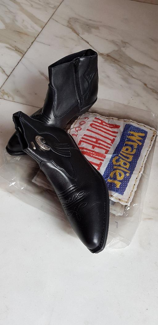 Buy & Sell West London Hillingdon - Photos for WRANGLER LEATHER COWBOY BOOTS