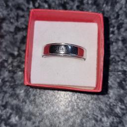 it has a very small real diamond on it. size 10/T½
£15 ono. Post or collection from b712rp