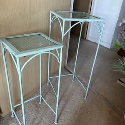 2x pastel green plant stands 
Collection NW9