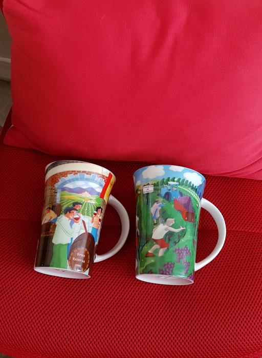 Buy & Sell Ruislip Hillingdon - Photos for Victoria Webster 2007 Ltd Edition Tall Mugs