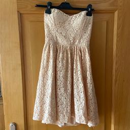 Verkaufe mein rückenfreies Kleid, es ist wunderschön in Größe 38! :) Keine Gebrauchsspuren 

Selbstabholung oder Versand gegen Aufpreis möglich