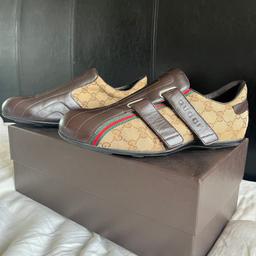 VINTAGE GUCCI SNEAKERS 👟 sneakers only worn once,  
Brand new , no scruffs or starches.

PRICE - £485
SIZE - 7 UK 🇬🇧

SOLE: - Brand new  INSOLE: - Brand new  LINING: - brand new

Comes with original Gucci box and dust bag.

Vintage Gucci sneakers are sought after for reasons like comfort, ease, and casual style. These Gucci ones fit right in as they are stylish and snug. 

They been crafted from the signature GG canvas and leather and styled with double velcro straps on the vamps.