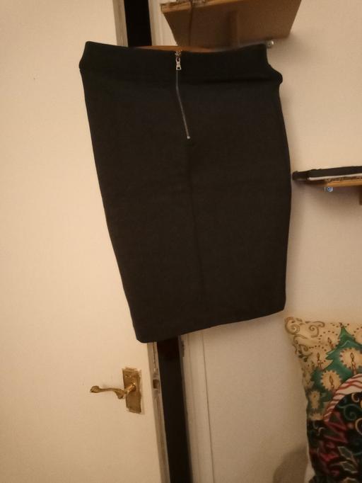 Buy & Sell Kent Medway - Kent - Photos for Gap skirt size xs