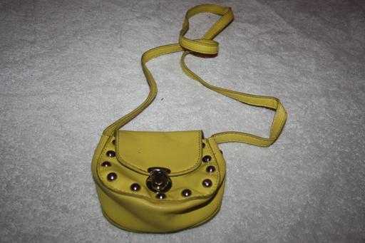 Buy & Sell North West London Chalk Farm - North West London - Photos for women's yellow shoulder bag