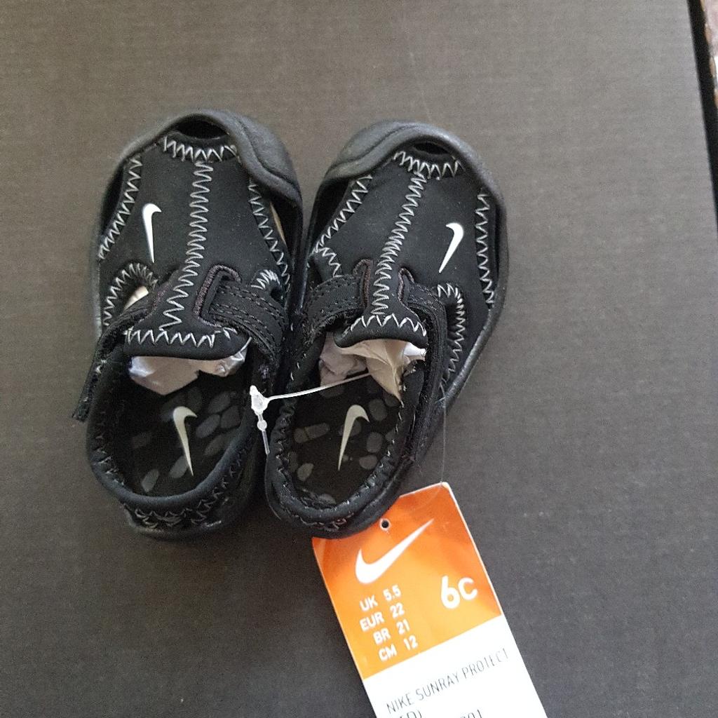 nike baby sandals brand new size 6c