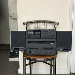 cassette tape deck need fixing
superb quality sound
Made in Japan