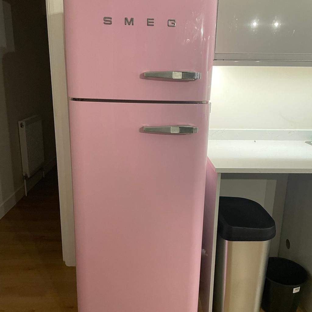 Pink SMEG Fridge Freezer in SW16 Merton für £ 199,00 zum Verkauf Shpock AT