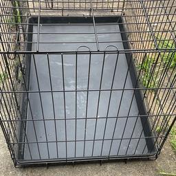 Large metal cage in very good condition. 
Needs to be wipe.
Collection from Selly oak.
L=36
H=25
W=22