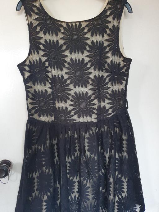 Buy & Sell Leicestershire Oadby and Wigston - Photos for (14) Ladies dress